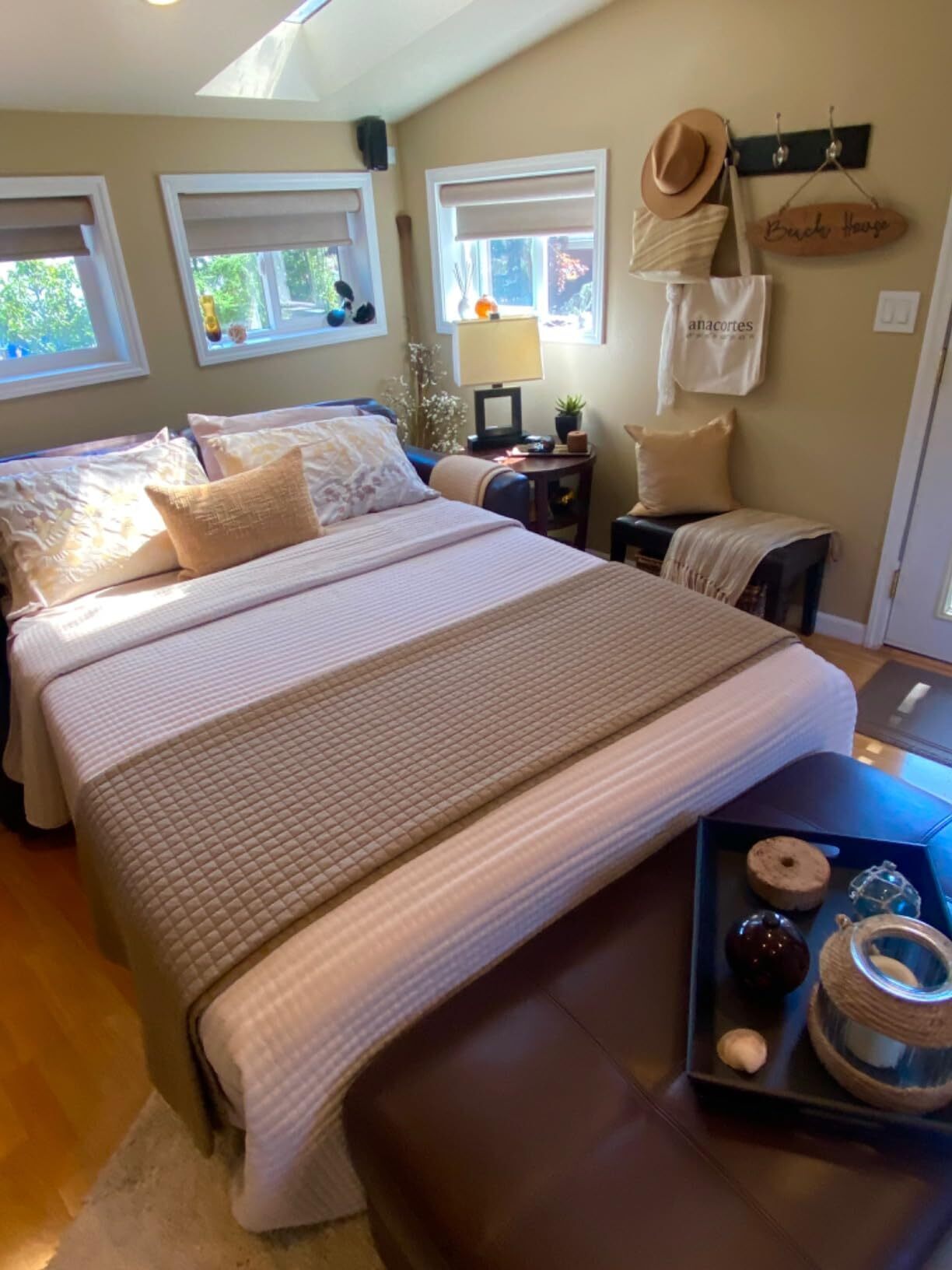 Sleeper sofa support meliusly